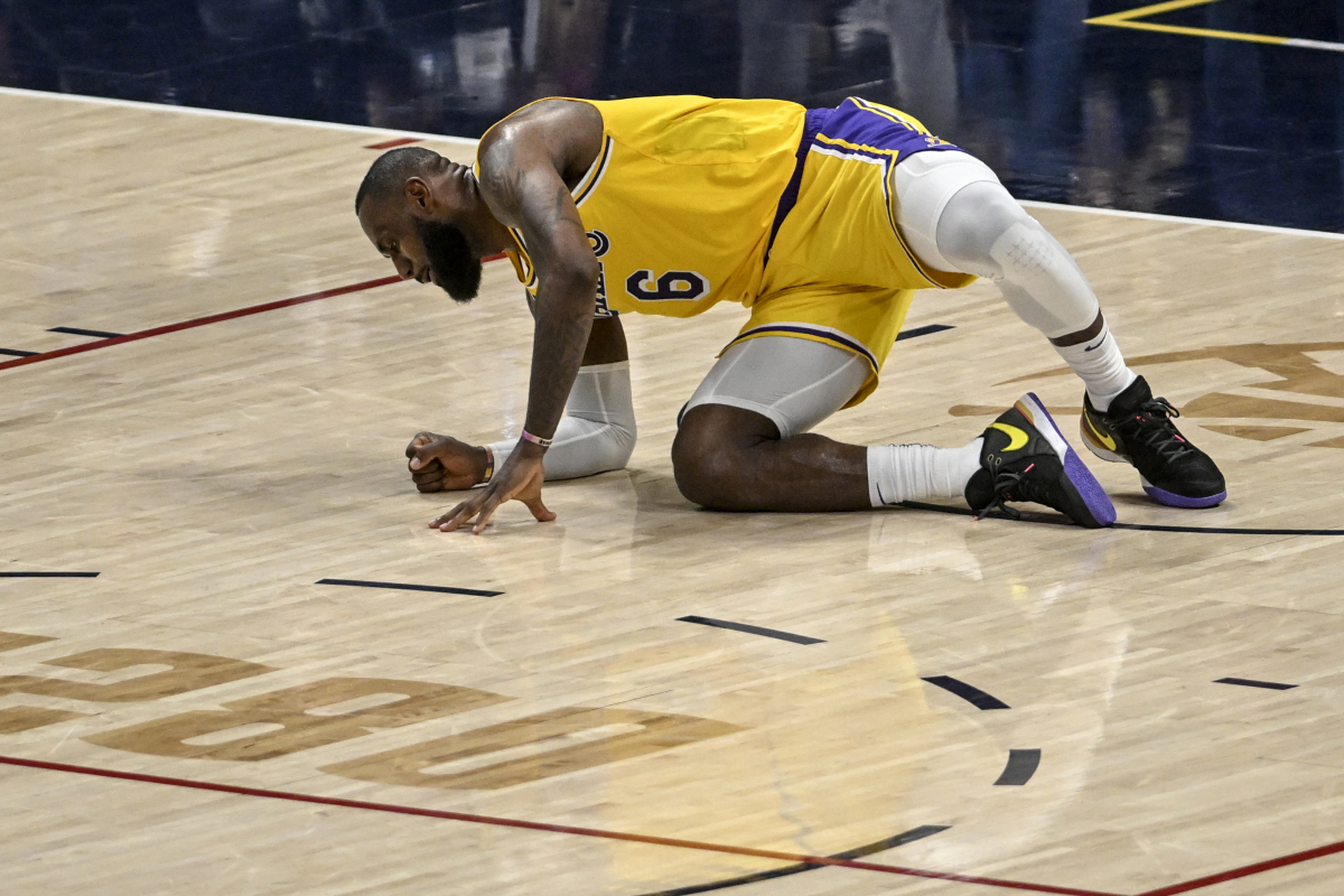 爱游戏-穆古鲁扎在掘金比赛中精彩发挥，回归赛场引发热议！的简单介绍