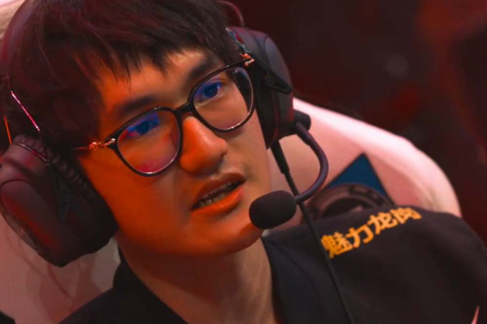 爱游戏体育-包含Karsa在中国队比赛中战术调整，高光表现引发热议！的词条